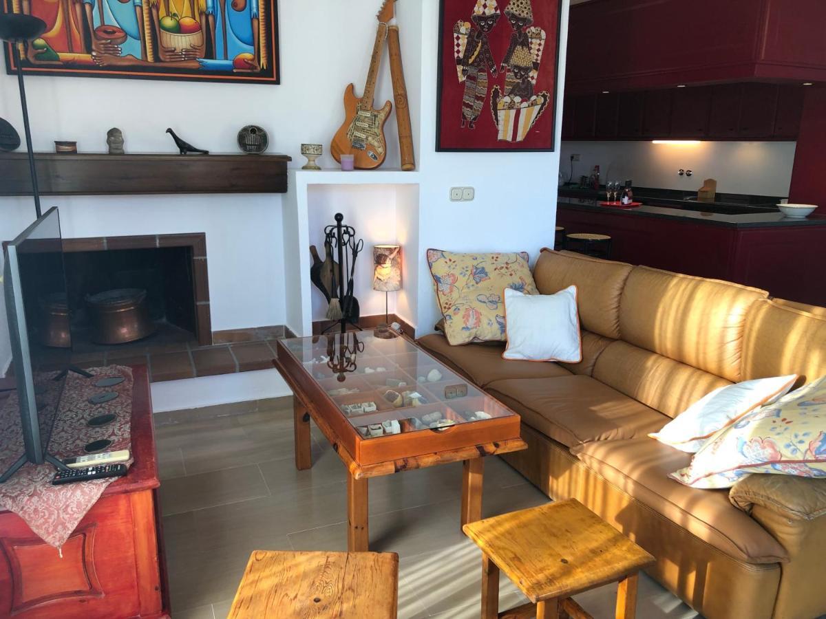 Loft Acogedor Con Terraza Y Parking En El Centro Lejlighed Huesca Eksteriør billede
