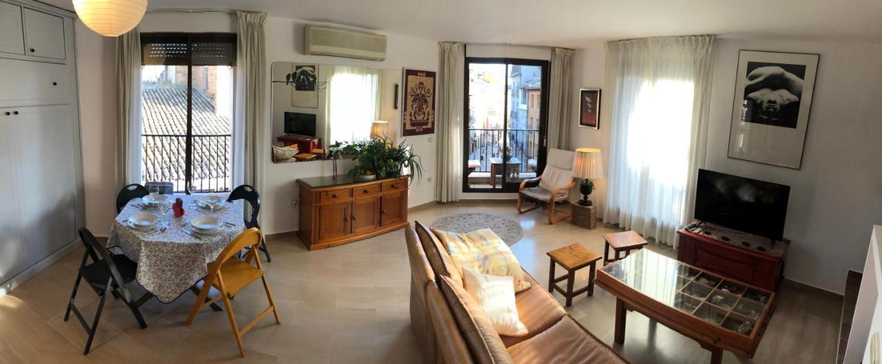 Loft Acogedor Con Terraza Y Parking En El Centro Lejlighed Huesca Eksteriør billede